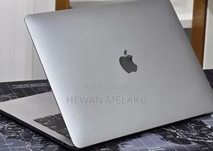 New Laptop Apple MacBook Pro 2019 16GB Intel Core i7 SSD 1T