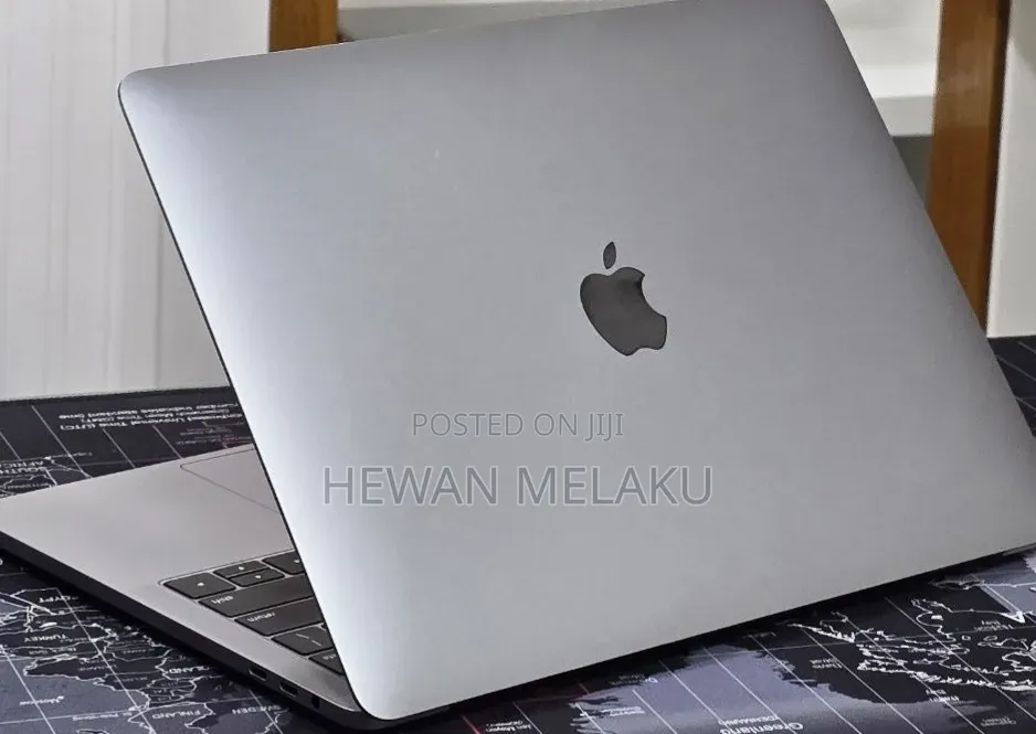 New Laptop Apple MacBook Pro 2019 16GB Intel Core i7 SSD 1T