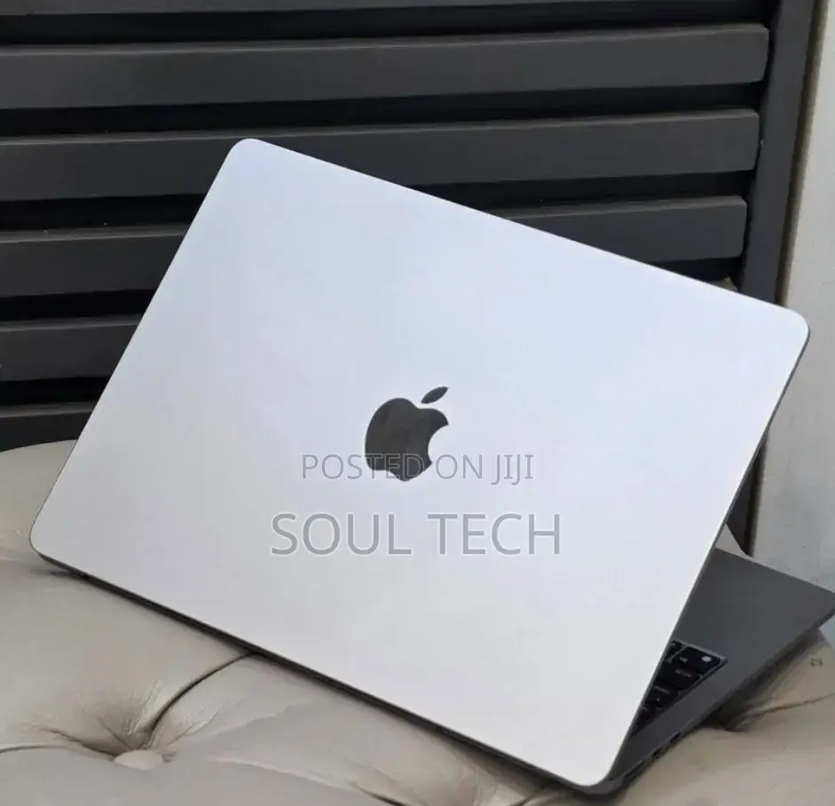 New Laptop Apple MacBook Air 2022 M2 8GB Apple M2 SSD 256GB