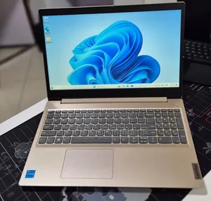 New Laptop Lenovo 8GB Intel Core i3 SSD 256GB