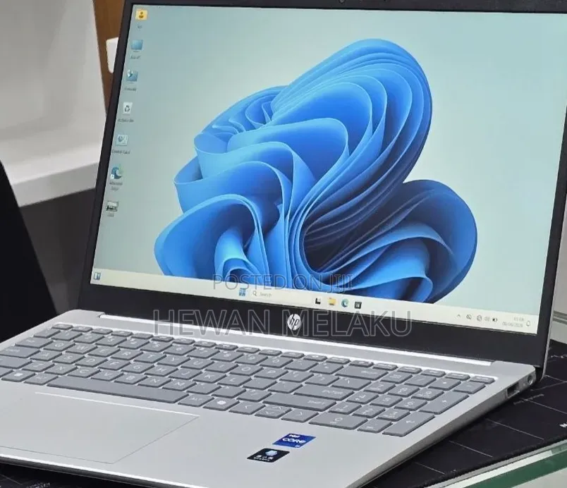 New Laptop HP Stream Notebook 16GB Intel Core i7 SSD 1T