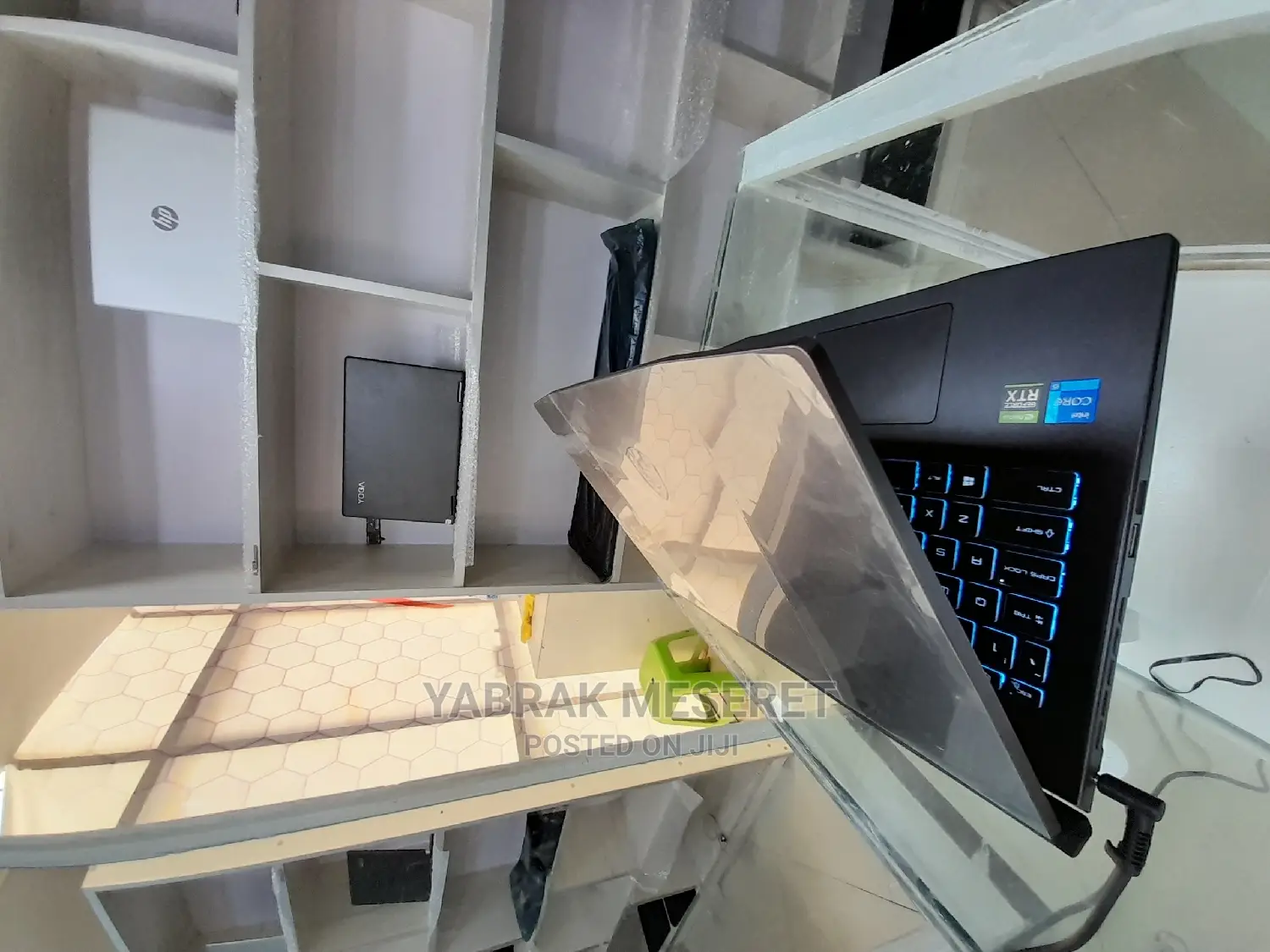 New Laptop MSI Pulse GL66 8GB Intel Core I5 SSD 512GB