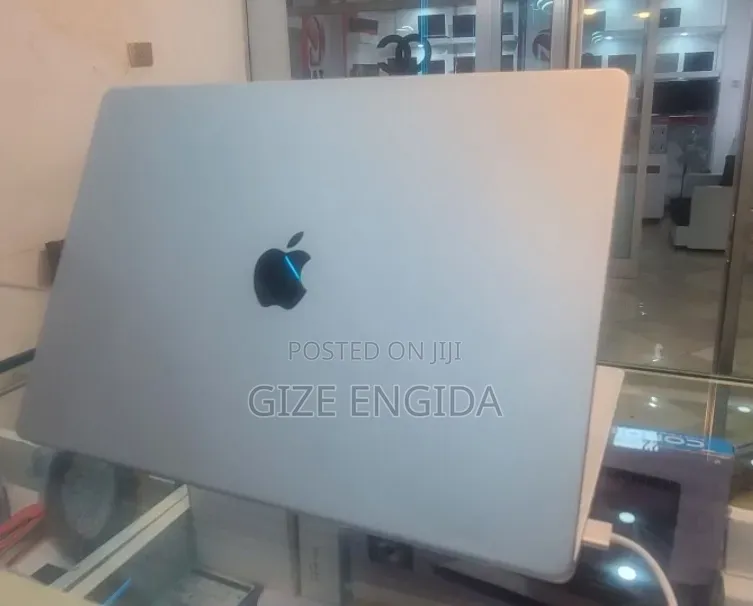 New Laptop Apple MacBook Pro 2021 M1 32GB Apple M1 Max SSD 1T