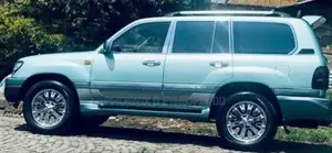 Toyota Land Cruiser 2005 Blue