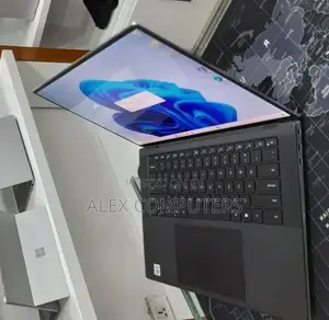 New Laptop Dell XPS 15 16GB Intel Core i7 SSD 512GB