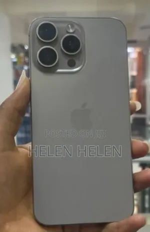 New Apple iPhone 15 Pro Max 256 GB Silver