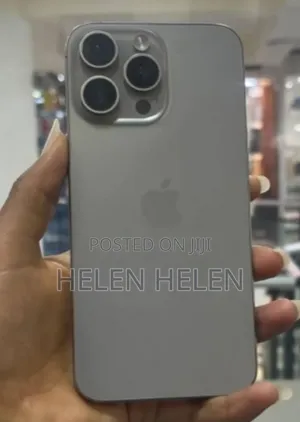 New Apple iPhone 15 Pro Max 256 GB Silver