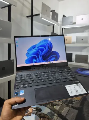 New Laptop Asus Zenbook 14 16GB Intel Core i7 SSD 512GB