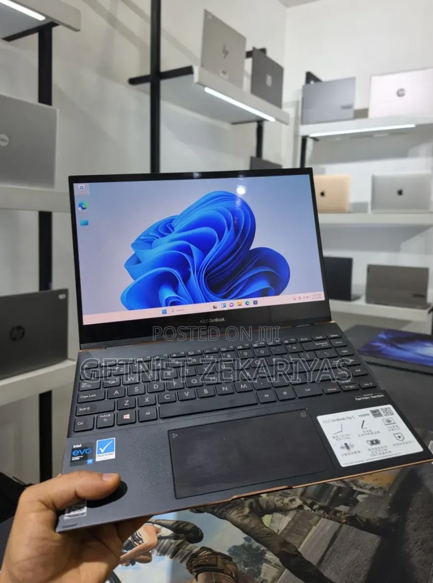 New Laptop Asus Zenbook 14 16GB Intel Core i7 SSD 512GB