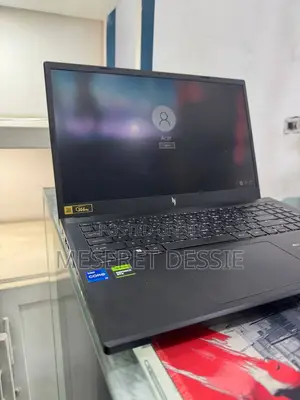 New Laptop Acer 16GB Intel Core i7 SSD 512GB