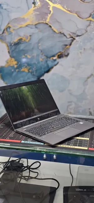 New Laptop HP ZBook 14 16GB Intel Core i7 SSD 512GB