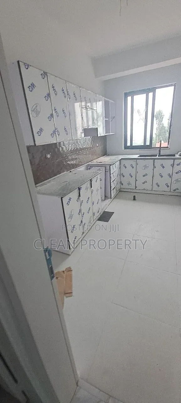2bdrm House in Clean Property, Bole for rent