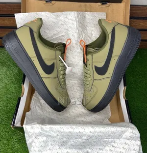 Men's Shoe