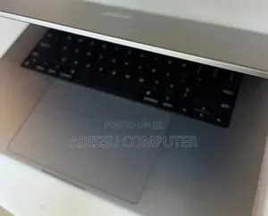 New Laptop Apple MacBook Pro 2019 32GB Apple M1 Pro SSD 512GB