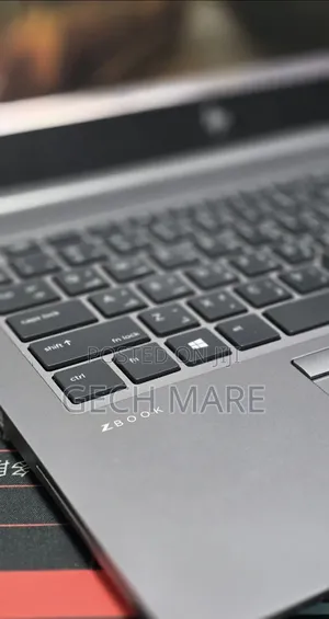 New Laptop HP ZBook 14 16GB Intel Core i7 SSD 512GB