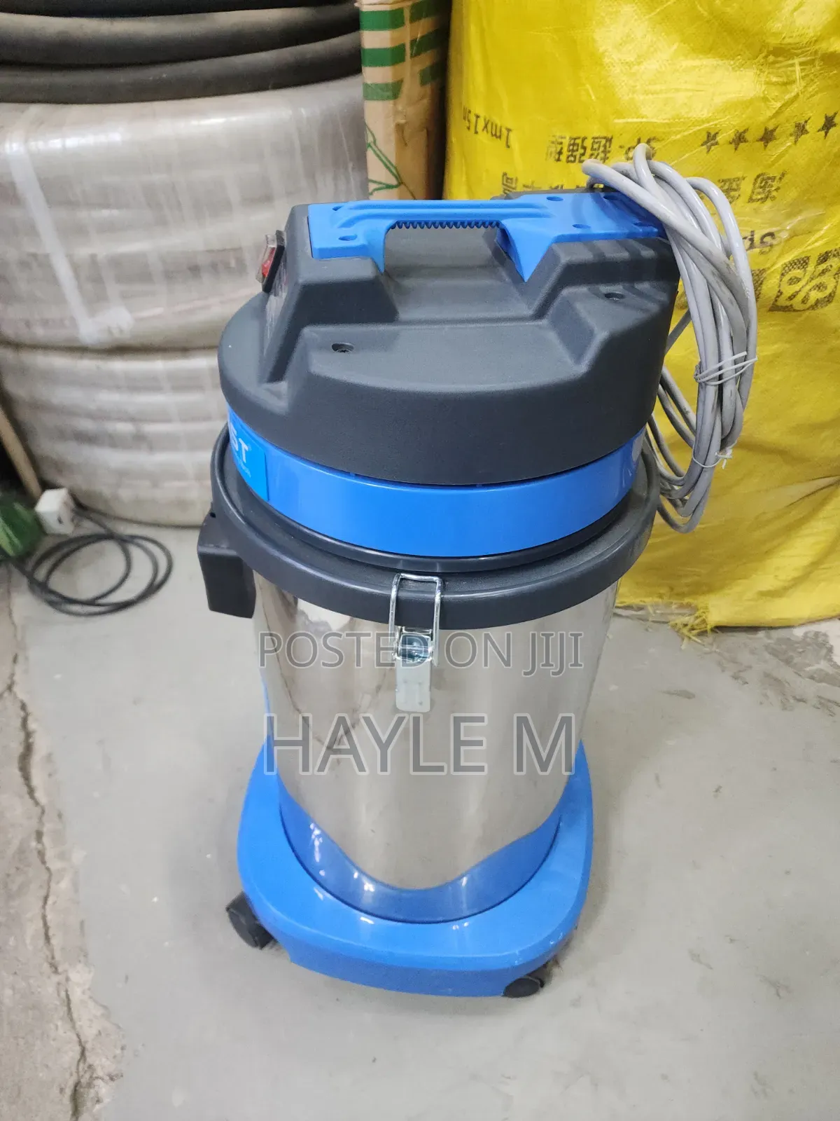 Redeast Vaccum Cleaner 60lit