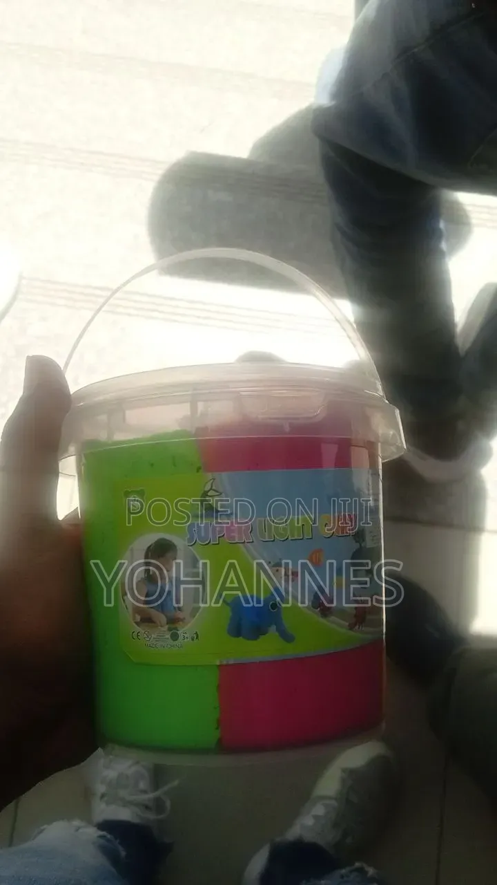 Super Light Clay