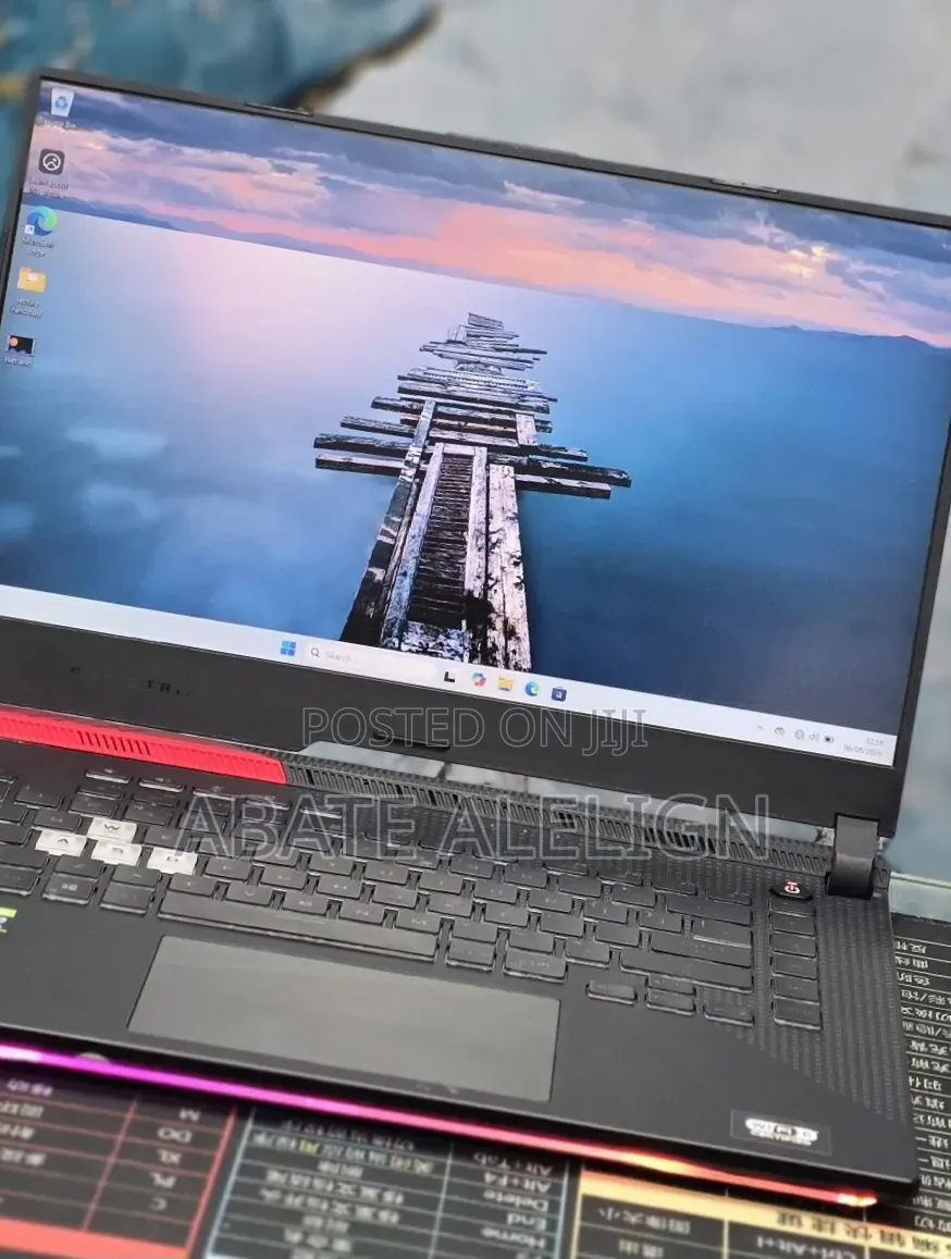 New Laptop Asus ROG Strix G15 16GB AMD Ryzen 9 SSD 512GB