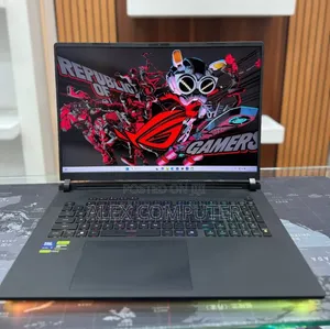 New Laptop Asus ROG Strix G18 32GB Intel Core Ultra 9 SSD 2T