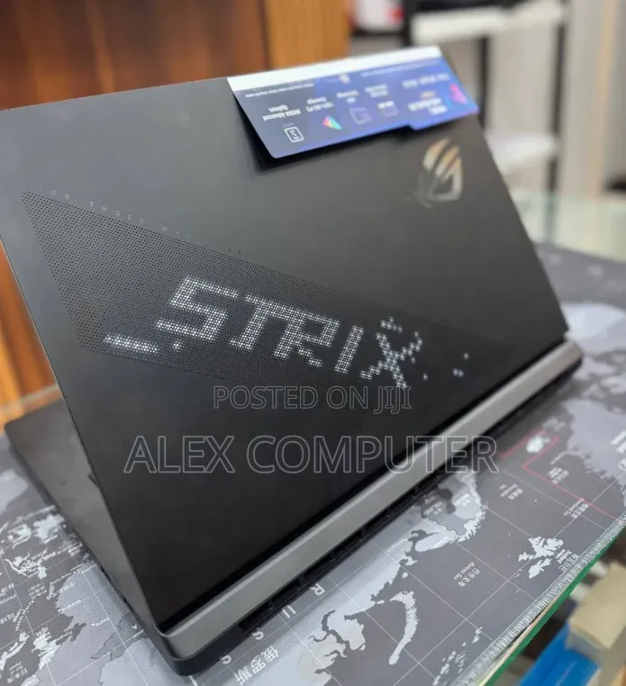 New Laptop Asus ROG Strix G18 32GB Intel Core Ultra 9 SSD 2T
