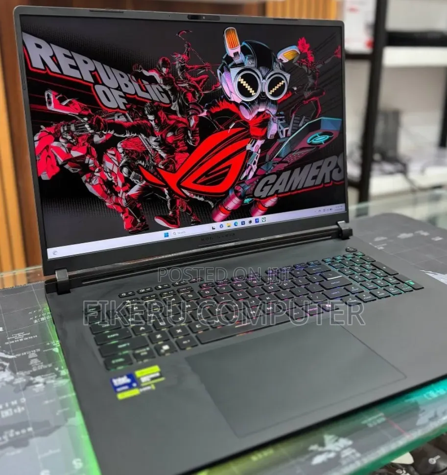 New Laptop Asus ROG Strix G18 32GB Intel Core Ultra 9 SSD 2T