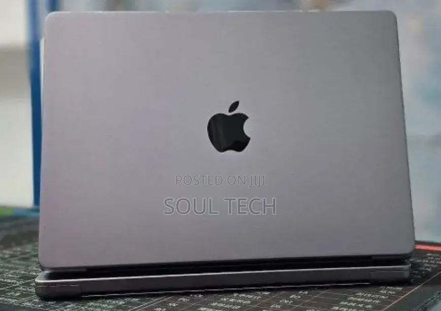 New Laptop Apple MacBook Pro 2021 M1 32GB Apple M1 Pro SSD 512GB