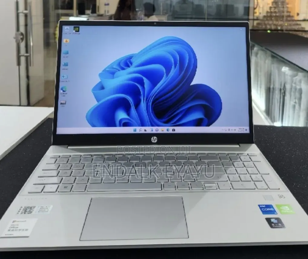 New Laptop HP Pavilion 15 16GB Intel Core i5 SSD 512GB