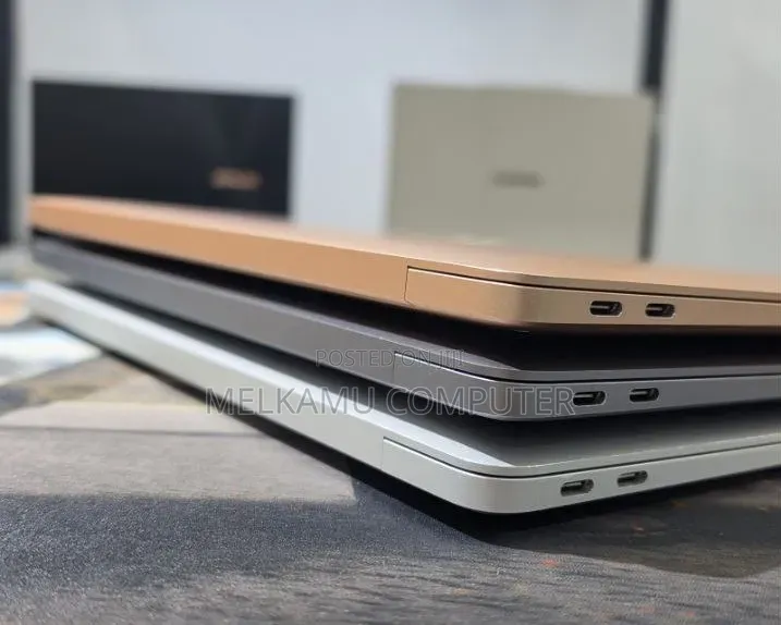 New Laptop Apple MacBook Air 2020 M1 8GB Apple M1 SSD 256GB