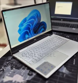 New Laptop Dell Inspiron 15 8GB Intel Core i5 SSD 256GB