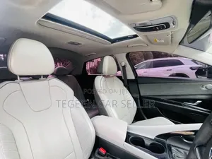 Hyundai Avante 2021 Gray