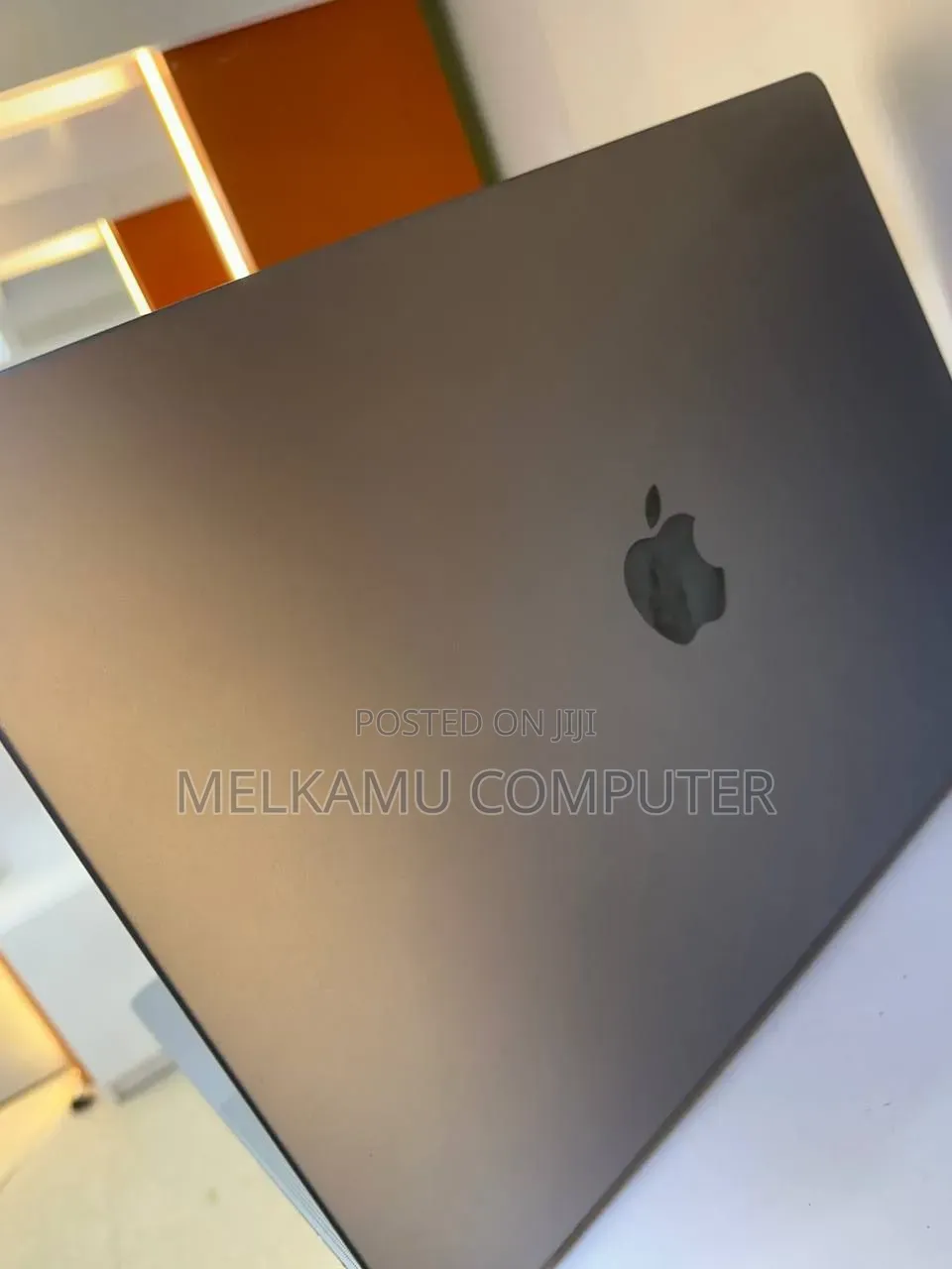 New Laptop Apple MacBook Pro 32GB Intel Core i7 SSD 512GB