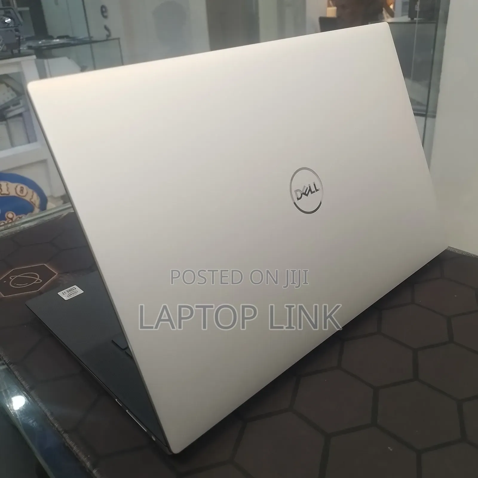 New Laptop Dell XPS 15 16GB Intel Core i7 SSD 512GB