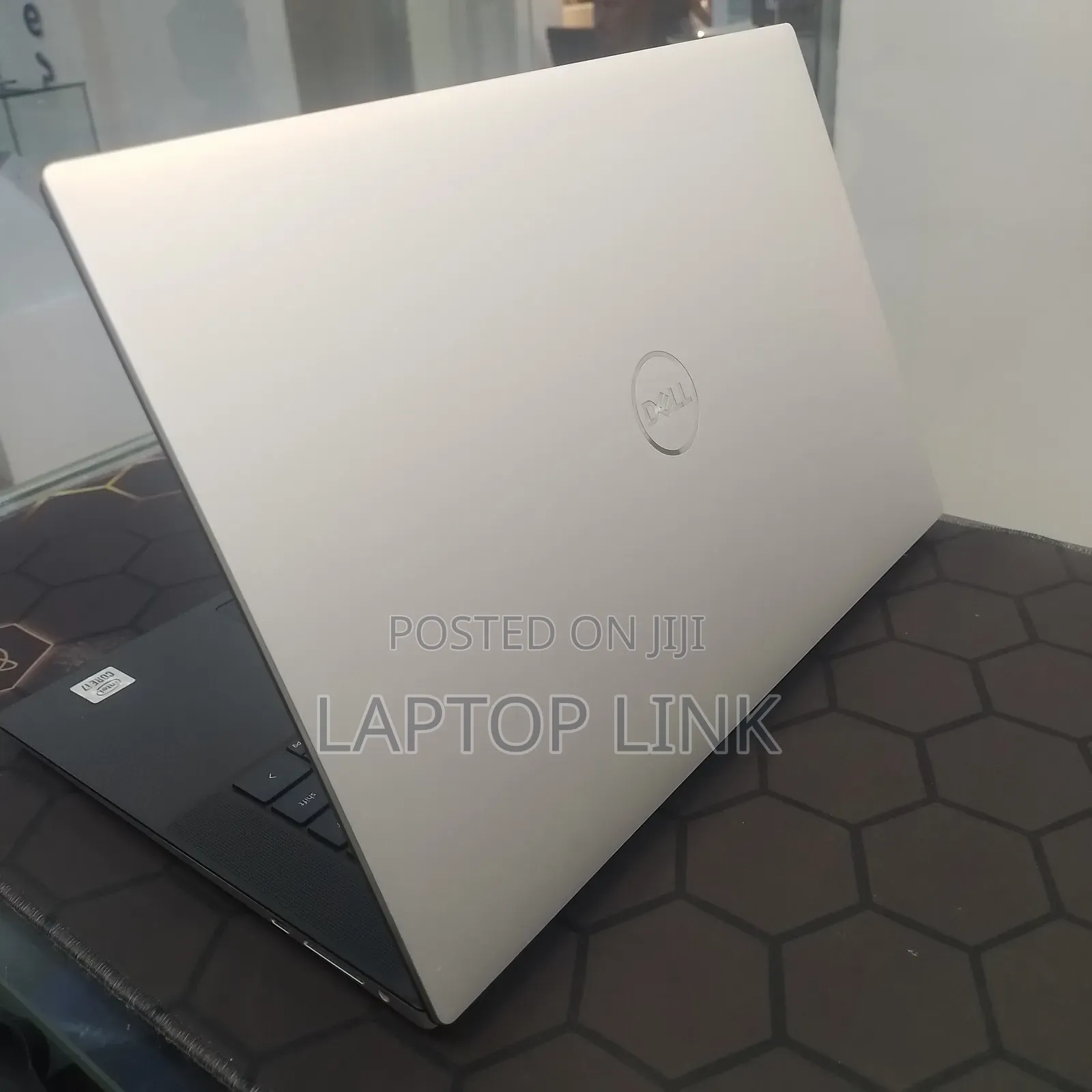 New Laptop Dell XPS 15 16GB Intel Core i7 SSD 512GB
