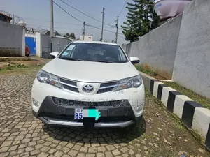 Toyota RAV4 2015 White