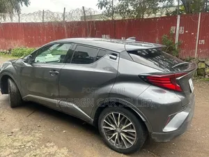 Toyota C-HR 2020 Gray