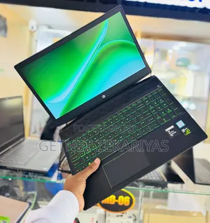 New Laptop HP Pavilion 15 8GB Intel Core i5 SSD 256GB