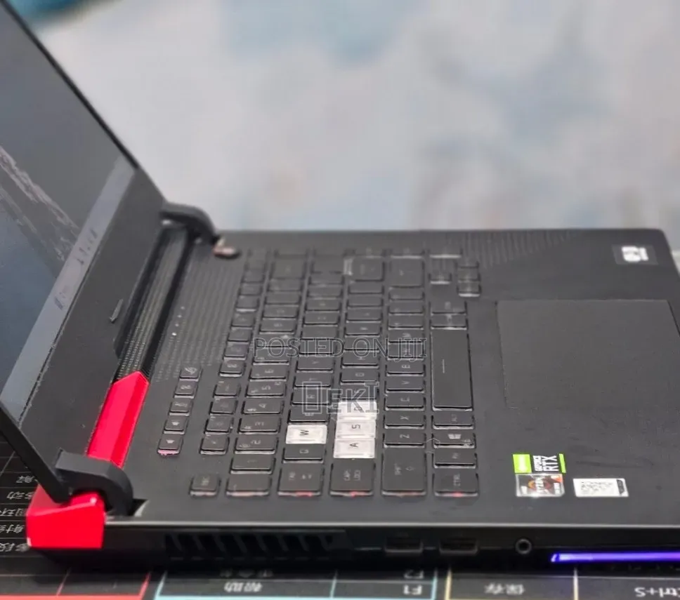 New Laptop Asus ROG Strix G15 16GB AMD Ryzen 9 SSD 512GB