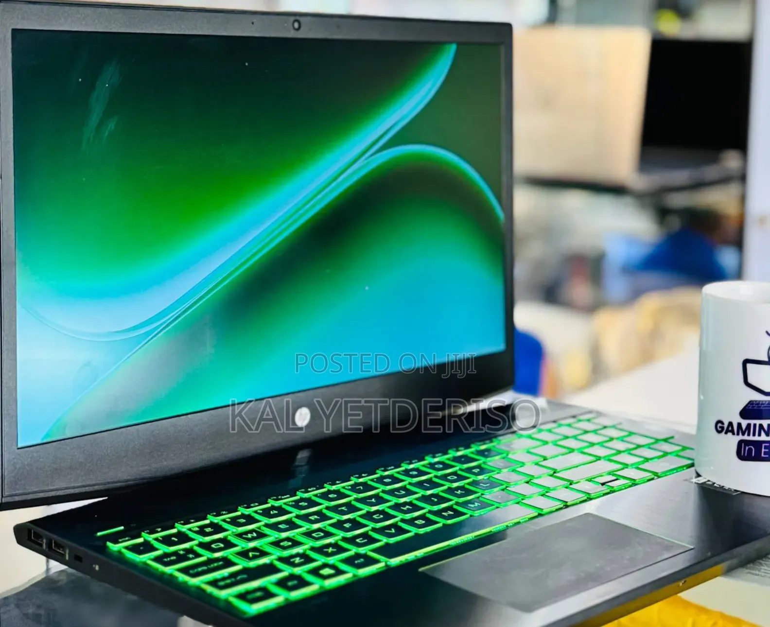 New Laptop HP Pavilion 15 8GB Intel Core i5 SSD 256GB