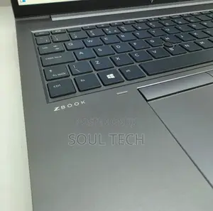 New Laptop HP ZBook Firefly 15 G7 16GB Intel Core i7 SSD 512GB