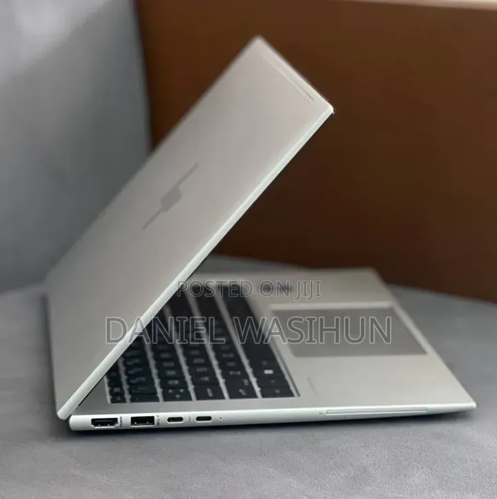 New Laptop HP EliteBook 840 G10 16GB Intel Core i7 SSD 512GB