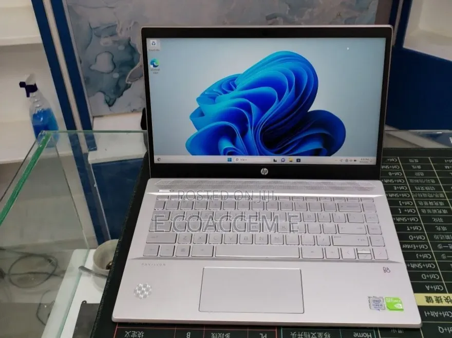 New Laptop HP 16GB Intel Core i5 SSD 512GB