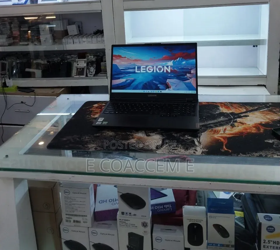 New Laptop Lenovo Y70 16GB Intel Core i5 SSD 512GB