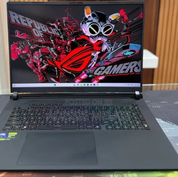 New Laptop Asus ROG Strix G18 32GB Intel Core Ultra 9 SSD 2T