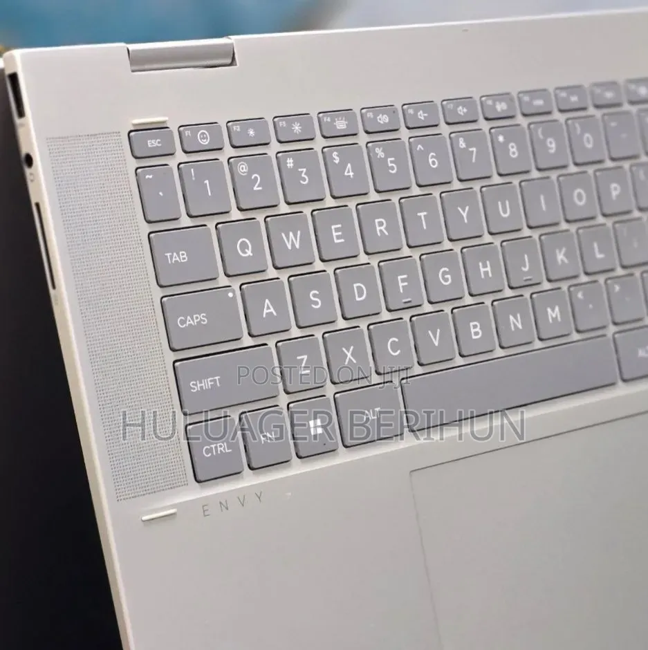 New Laptop HP Envy x360 16GB Intel Core i7 SSD 1T