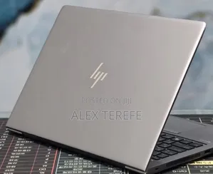 New Laptop HP ZBook Studio G5 16GB Intel Core i7 SSD 512GB