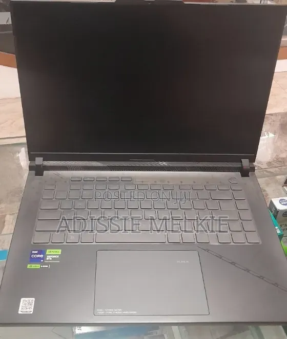 New Laptop Asus ROG Strix G15 16GB Intel Core i9 SSD 1T