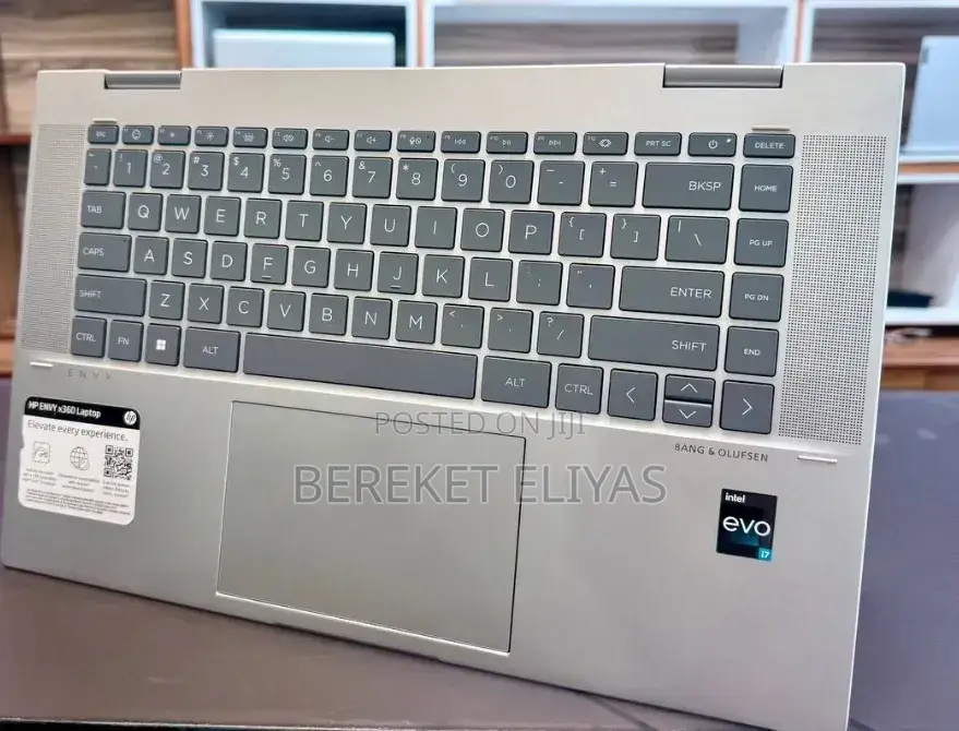 New Laptop HP Envy x360 16GB Intel Core i7 SSD 1T