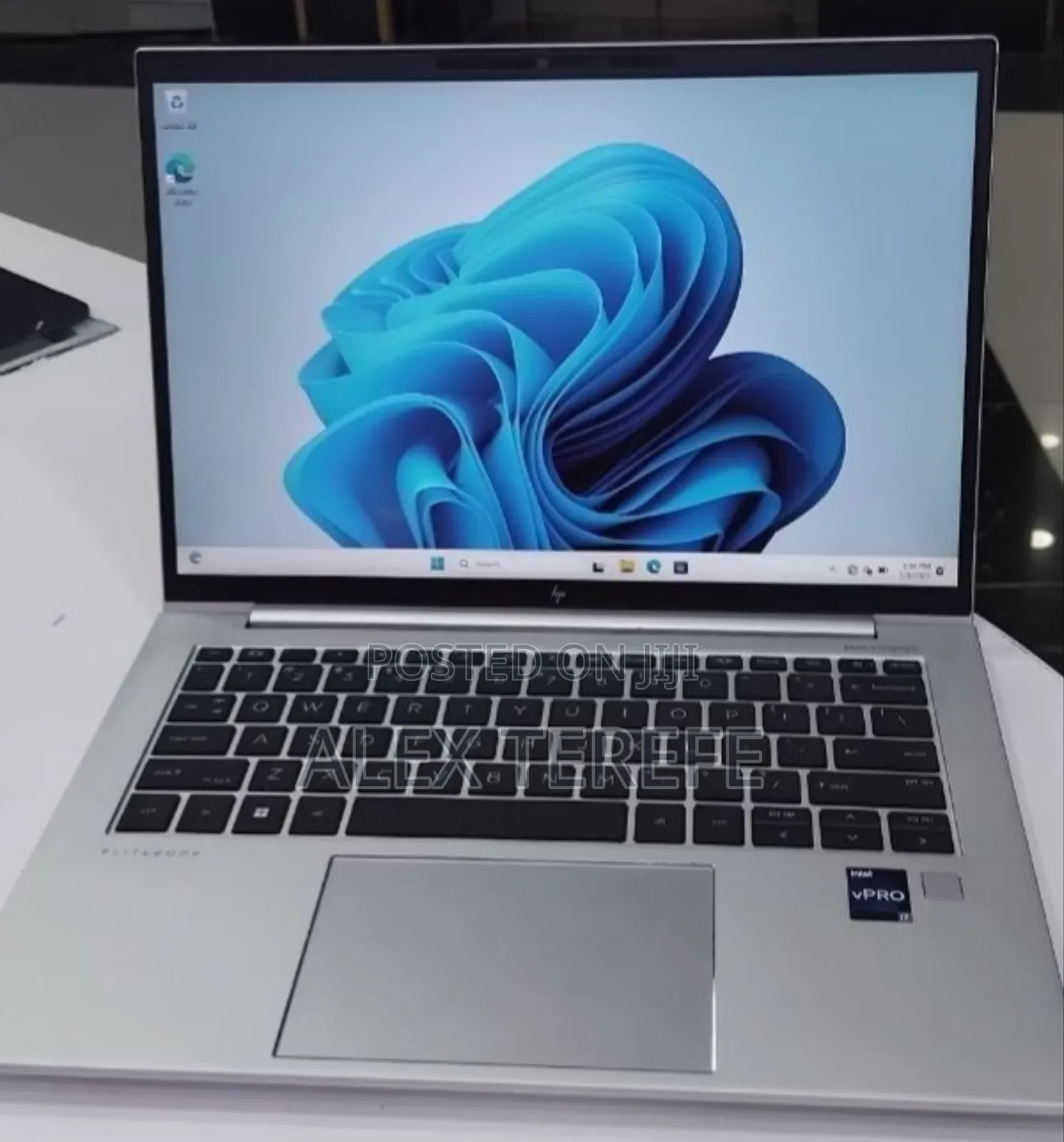 New Laptop HP EliteBook 840 G10 16GB Intel Core i7 SSD 512GB