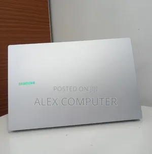 New Laptop Samsung Galaxy Book4 8GB SSD 512GB