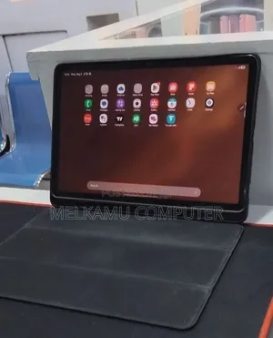 New Laptop Samsung Galaxy Book4 8GB Intel Core i5 SSD 256GB